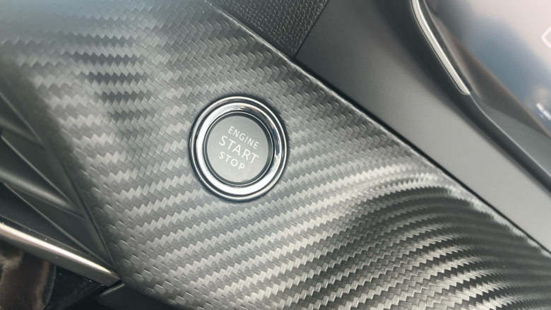 Peugeot 208 1.2 PureTech 100 Allure 5dr Petrol Hatchback